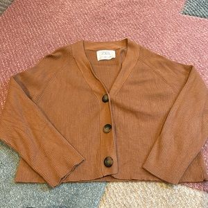 Barely worn Zara girls tan cropped cardigan (size 8-9) , tortoise shell buttons